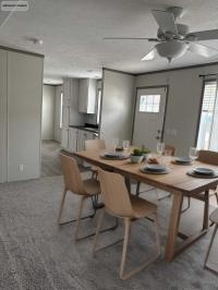 2024 Champion DAPB2444H32382 Manufactured Home