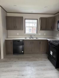 2024 Champion DAPB2444H32382 Manufactured Home