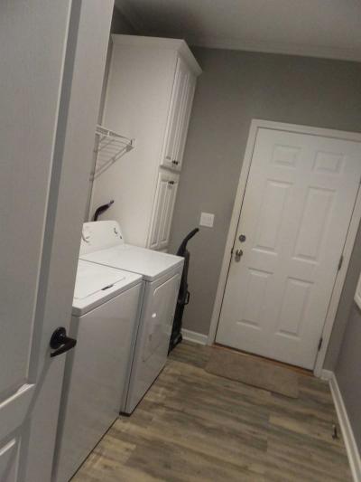Photo 4 of 23 of home located at 19227 Potomac Circle North Fort Myers, FL 33917