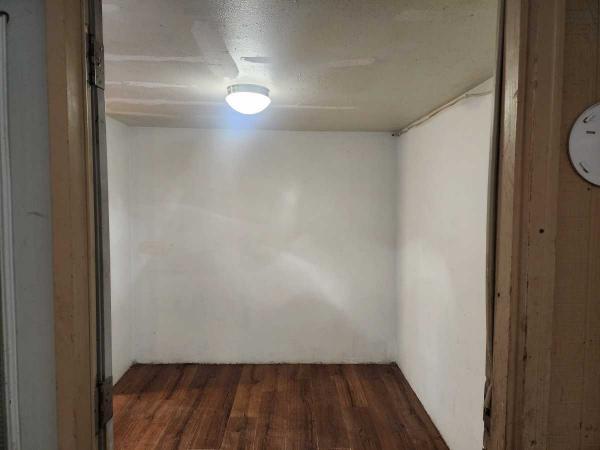 1975 Kirkwood Manufactured Home