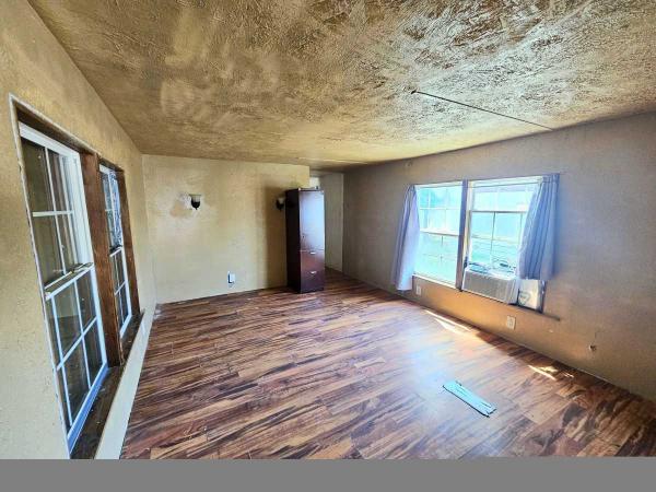 1975 Kirkwood Manufactured Home