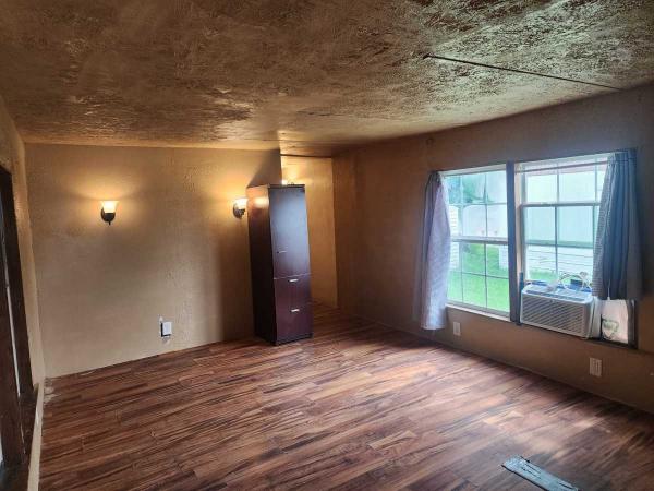 1975 Kirkwood Manufactured Home