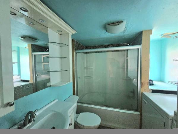 1975 Kirkwood Manufactured Home