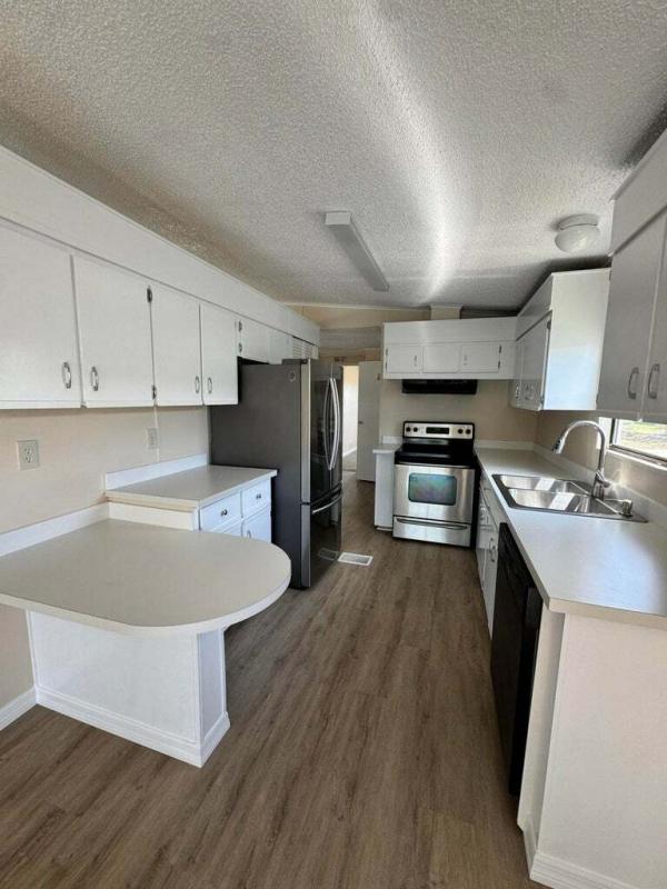 1988 Mobile Home