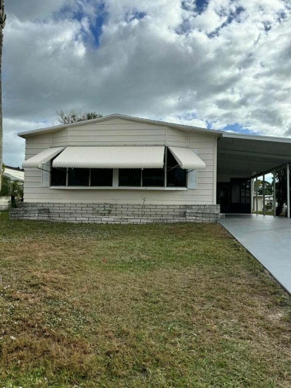 Photo 1 of 2 of home located at 85 Lagos Del Norte Fort Pierce, FL 34951