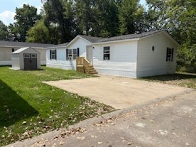 Mobile Home at 5354 Hawthorn White Lake, MI 48383