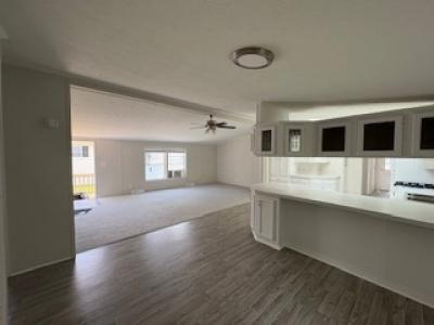 Photo 4 of 11 of home located at 5354 Hawthorn White Lake, MI 48383
