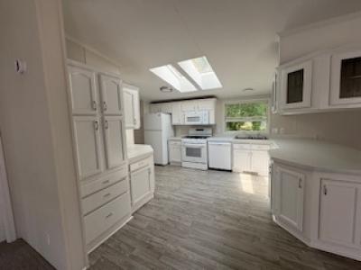 Photo 5 of 11 of home located at 5354 Hawthorn White Lake, MI 48383