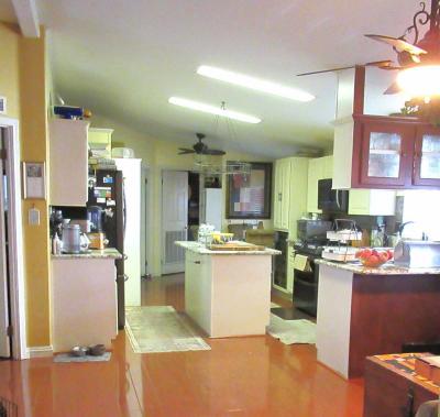 Photo 2 of 18 of home located at 1456 E. Philadelphia Ave #176 Ontario, CA 91761