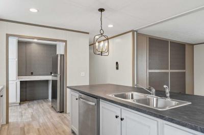 Photo 2 of 8 of home located at 615 Williamson Mahomet, IL 61853