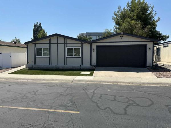1983 Kaufman/Broad Mobile Home For Sale