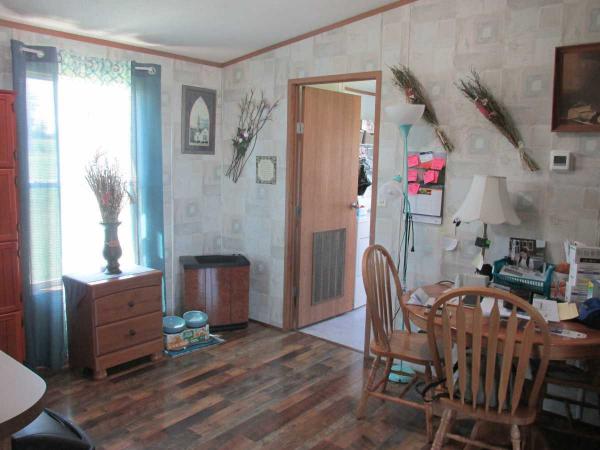 2006 Schult DFB-2 Mobile Home
