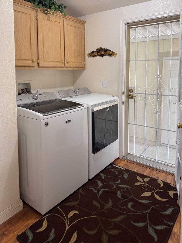 2004 Silvercrest Sg-57 Manufactured Home