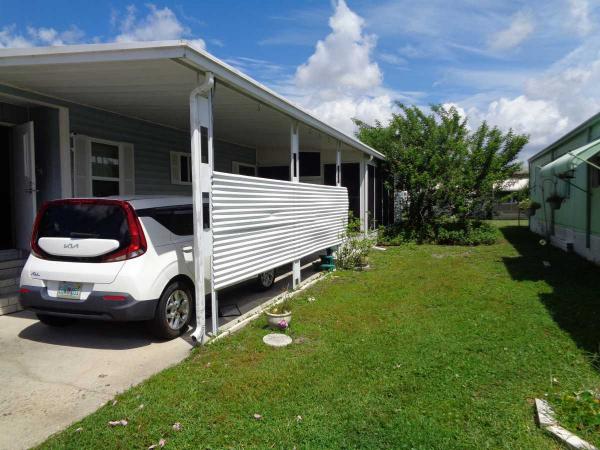 1980 TWIN Manufactured Home