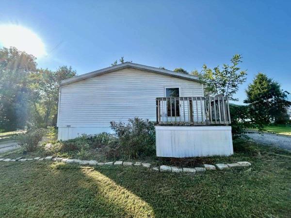 Photo 1 of 2 of home located at 1909 Washington Drive Sellersburg, IN 47172