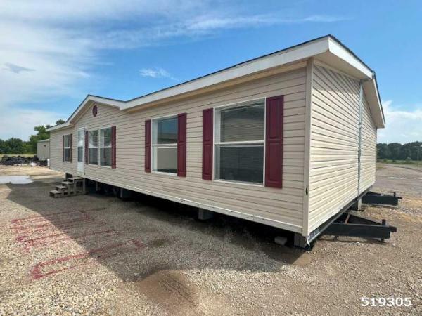 Photo 1 of 2 of home located at Don's Mobile Homes 3020 W Cherokee Ave Sallisaw, OK 74955