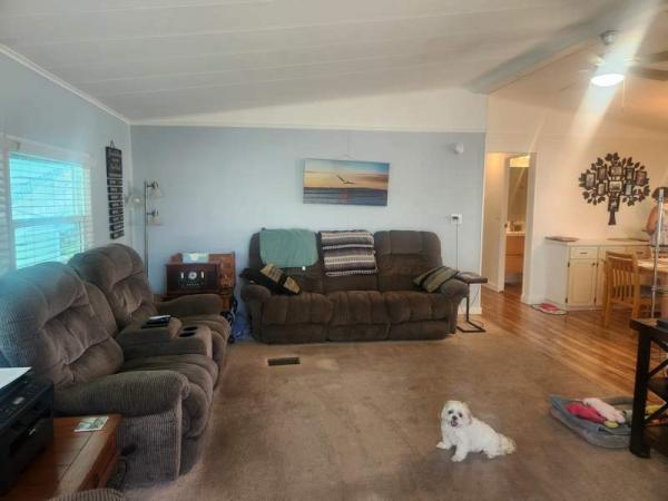 1984 Palm Harbor Manufactured Home