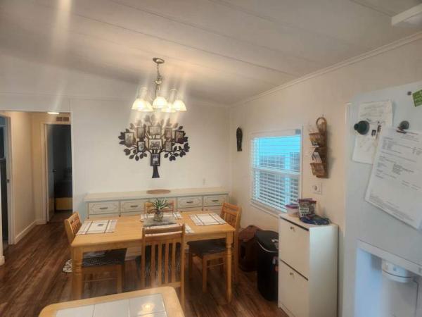 1984 Palm Harbor Manufactured Home