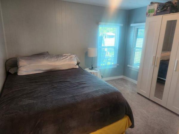 1984 Palm Harbor Manufactured Home