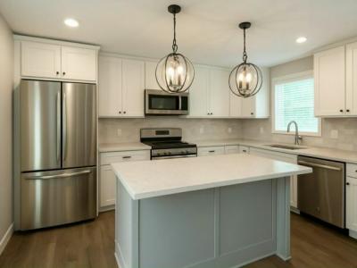 Photo 3 of 13 of home located at 14750 W. Bursnville Parkway, #289 Burnsville, MN 55306