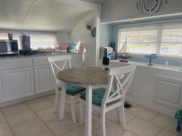 Photo 1 of 2 of home located at 37400 Chancey Rd #111 Zephyrhills, FL 33541
