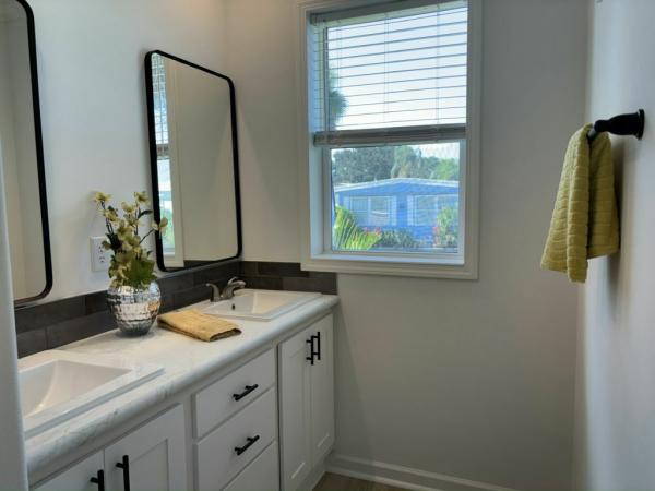 2025 Skyline - Ocala Bal Harbour w/ Den Mobile Home