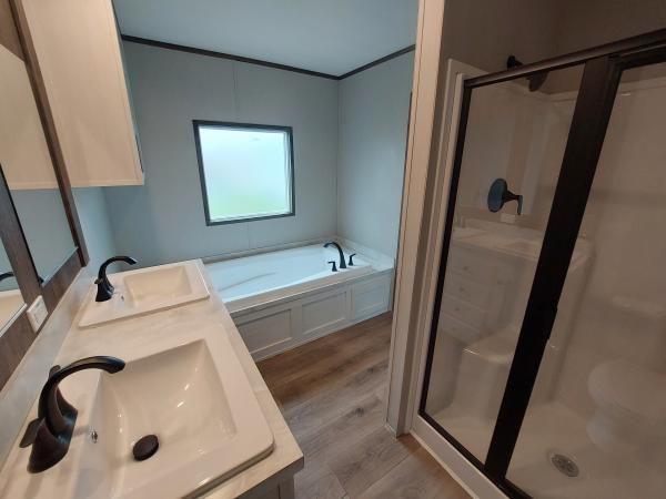 2024 CLAYTON 31RSV16763X Mobile Home