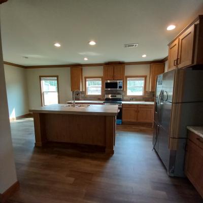 Photo 3 of 14 of home located at 10679 Rustling Dr Conroe, TX 77303