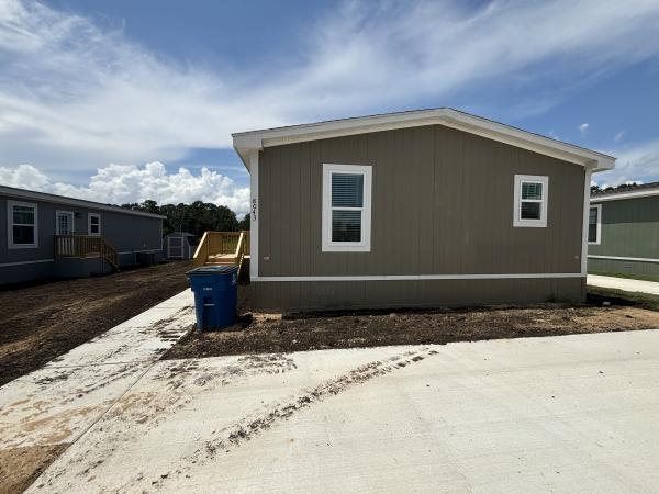 Photo 1 of 2 of home located at 8043 W Xavier St Conroe, TX 77303