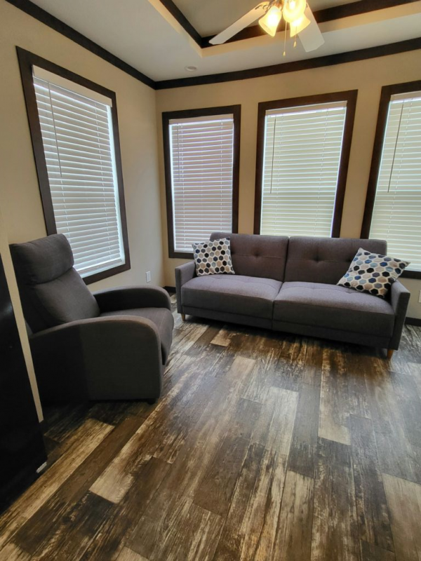 Photo 2 of 2 of home located at 602 N. Victoria Road Rv3271 Donna, TX 78537