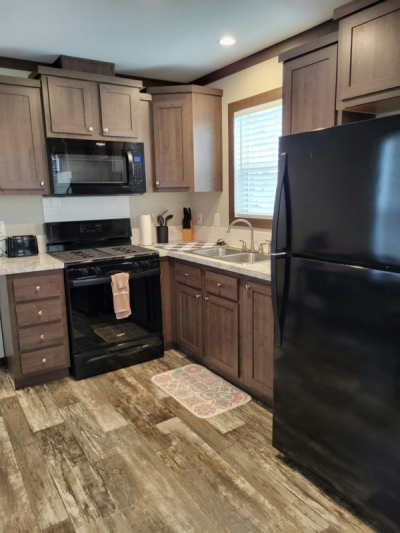 Photo 3 of 4 of home located at 602 N. Victoria Road Rv3271 Donna, TX 78537