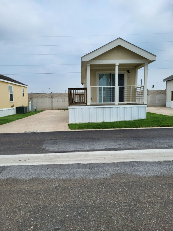 2020 Champion - Athens PM w/porch Mobile Home