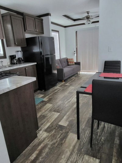 Photo 3 of 5 of home located at 602 N. Victoria Road Rv3382 Donna, TX 78537