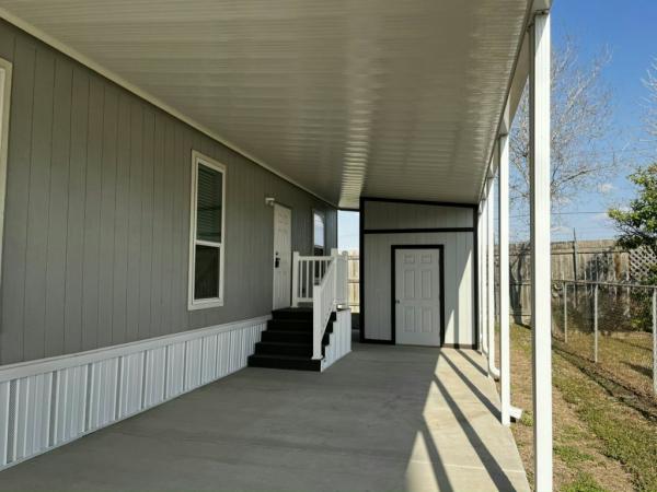 2024 Champion - Burleson Laredo Mobile Home