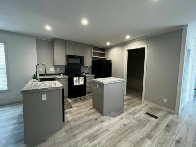 Photo 2 of 6 of home located at 602 N. Victoria Road Mh166 Donna, TX 78537