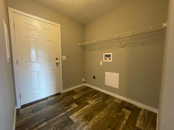 2021 Clayton - Middlebury Mobile Home