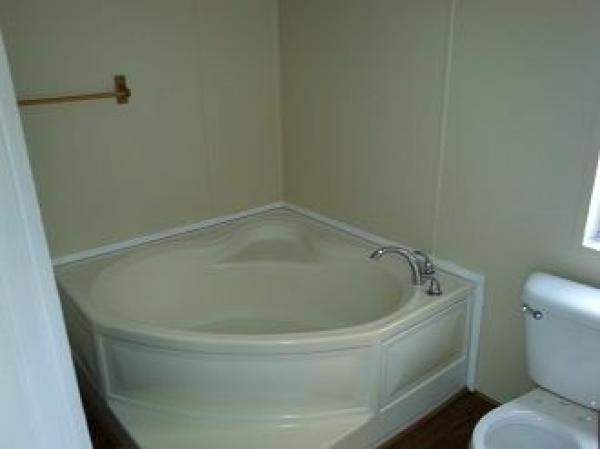 2002 Clayton Homes Inc Waycross Mobile Home