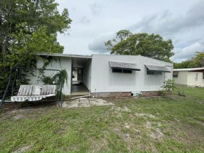 Photo 3 of 16 of home located at 120 Millwood Road Leesburg, FL 34788