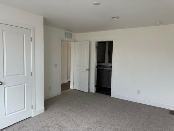 2025 Clayton 51TP028482P Mobile Home