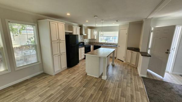 2021 CHAMPION SIGNATURE SERIES Manufactured Home