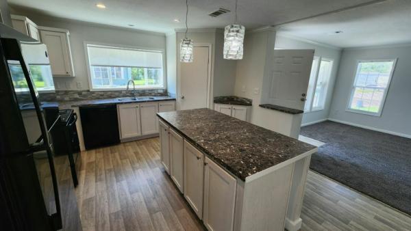 2021 CHAMPION SIGNATURE SERIES Manufactured Home