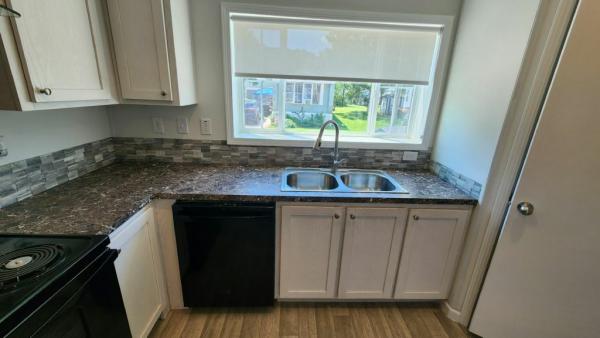 2021 CHAMPION SIGNATURE SERIES Manufactured Home