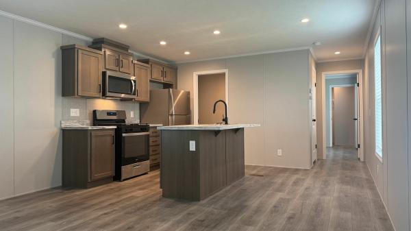 Photo 1 of 2 of home located at 286 Wroble Drive Marion, IA 52302