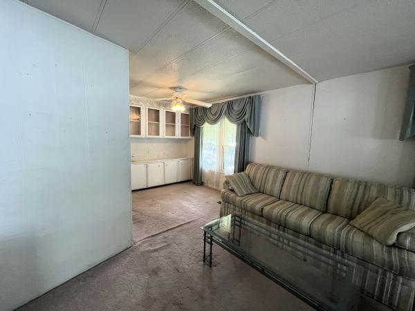 1975 Homette n/a Mobile Home