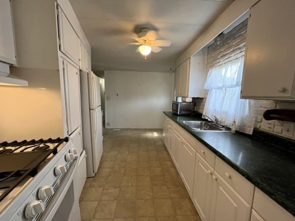 1975 Homette n/a Mobile Home