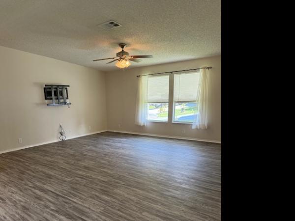 2001 Manufactured Home