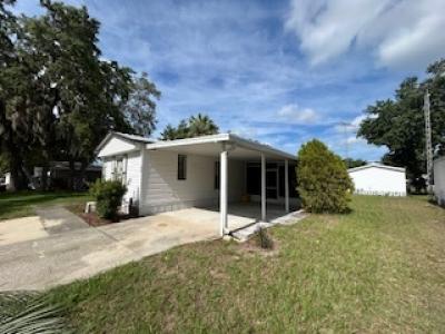 Photo 4 of 16 of home located at 454 Carnation Fruitland Park, FL 34731