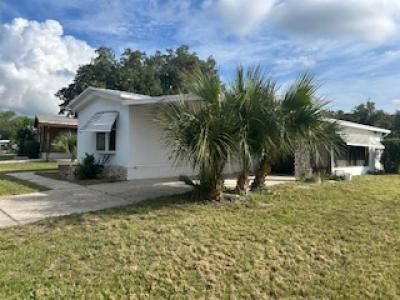 Photo 3 of 8 of home located at 327 Gardenia Fruitland Park, FL 34731