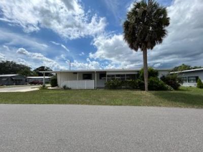 Photo 3 of 13 of home located at 140 Jasmine Fruitland Park, FL 34731