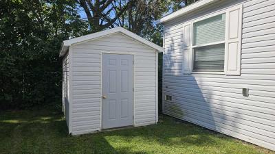 Photo 4 of 44 of home located at 24161 Senate Dr Flat Rock, MI 48134